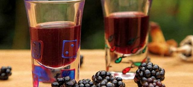 Вино из ежевики в домашних условиях - рецепт и технология